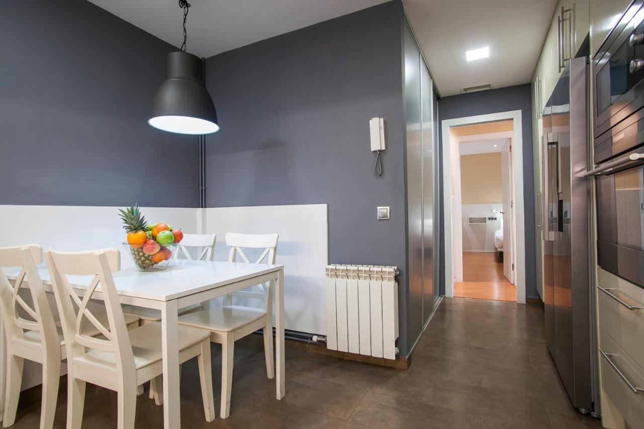 Bbarcelona Sagrada Familia Flats Apartment Bagian luar foto